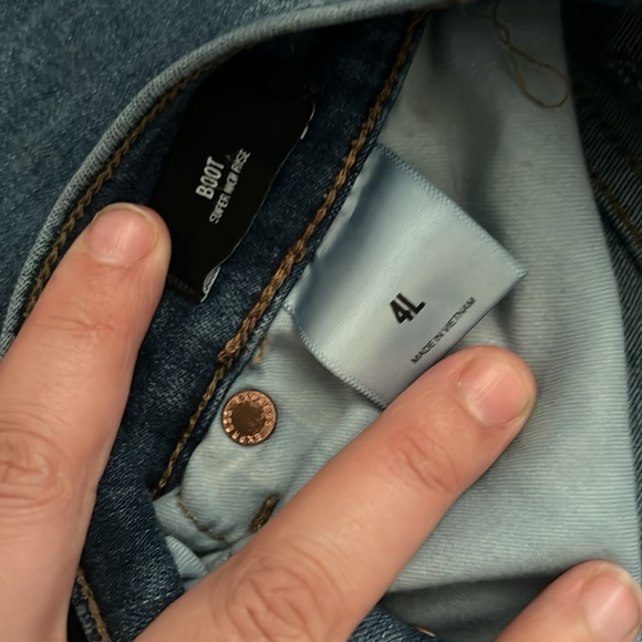 Super High Rise Express Jeans - Picture 3 of 4